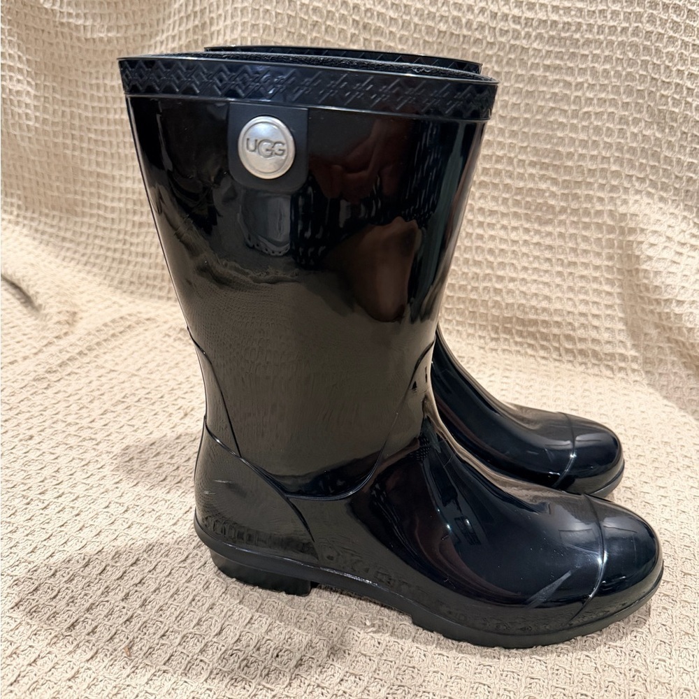 UGG Sienna Rain Boot Waterproof Black High-Gloss Finish Size 7